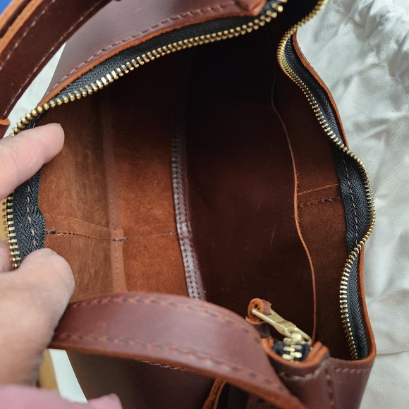 Portland Leather Goods Nora Shoulder Bag - Picture 10 of 11